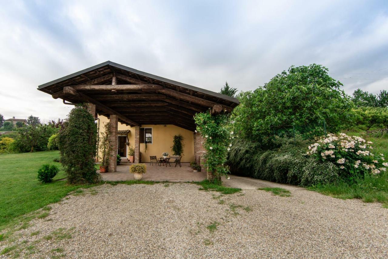 Appartement La Casa In Collina à Alba  Extérieur photo
